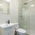 Lejlighed Batorego 220 - 450m Stacja Metra Pola Mokotowskie, 800m Biblioteka Narodowa - 20m Piekny Park Pola Mokotowskie - 800m Do Sgh - Wifi - Smart Tv - Good