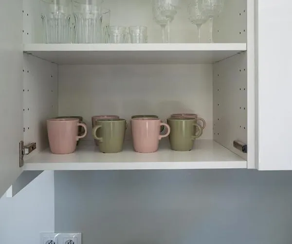 Batorego 220 - 450m Stacja Metra Pola Mokotowskie, 800m Biblioteka Narodowa - 20m Piękny Park Pola Mokotowskie - 800m Do Sgh - Wifi - Smart Tv - Good *