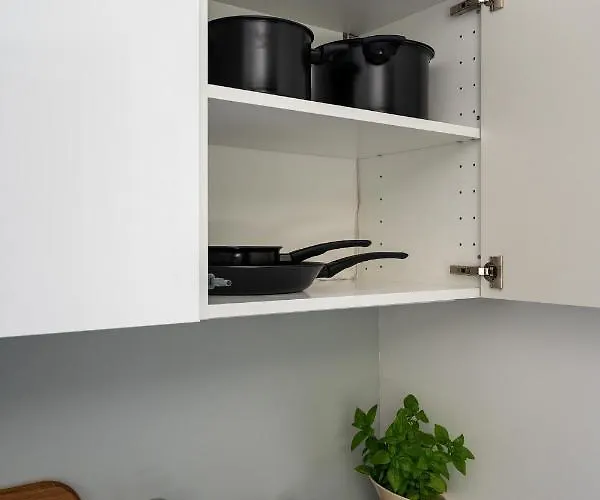 Batorego 220 - 450m Stacja Metra Pola Mokotowskie, 800m Biblioteka Narodowa - 20m Piękny Park Pola Mokotowskie - 800m Do Sgh - Wifi - Smart Tv - Good Warszawa