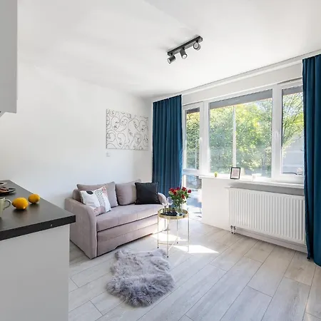 Batorego 220 - 450m Stacja Metra Pola Mokotowskie, 800m Biblioteka Narodowa - 20m Piekny Park Pola Mokotowskie - 800m Do Sgh - Wifi - Smart Tv - Good * Βαρσοβία